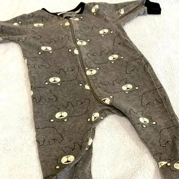 Gerber pajamas - Picture 1 of 6